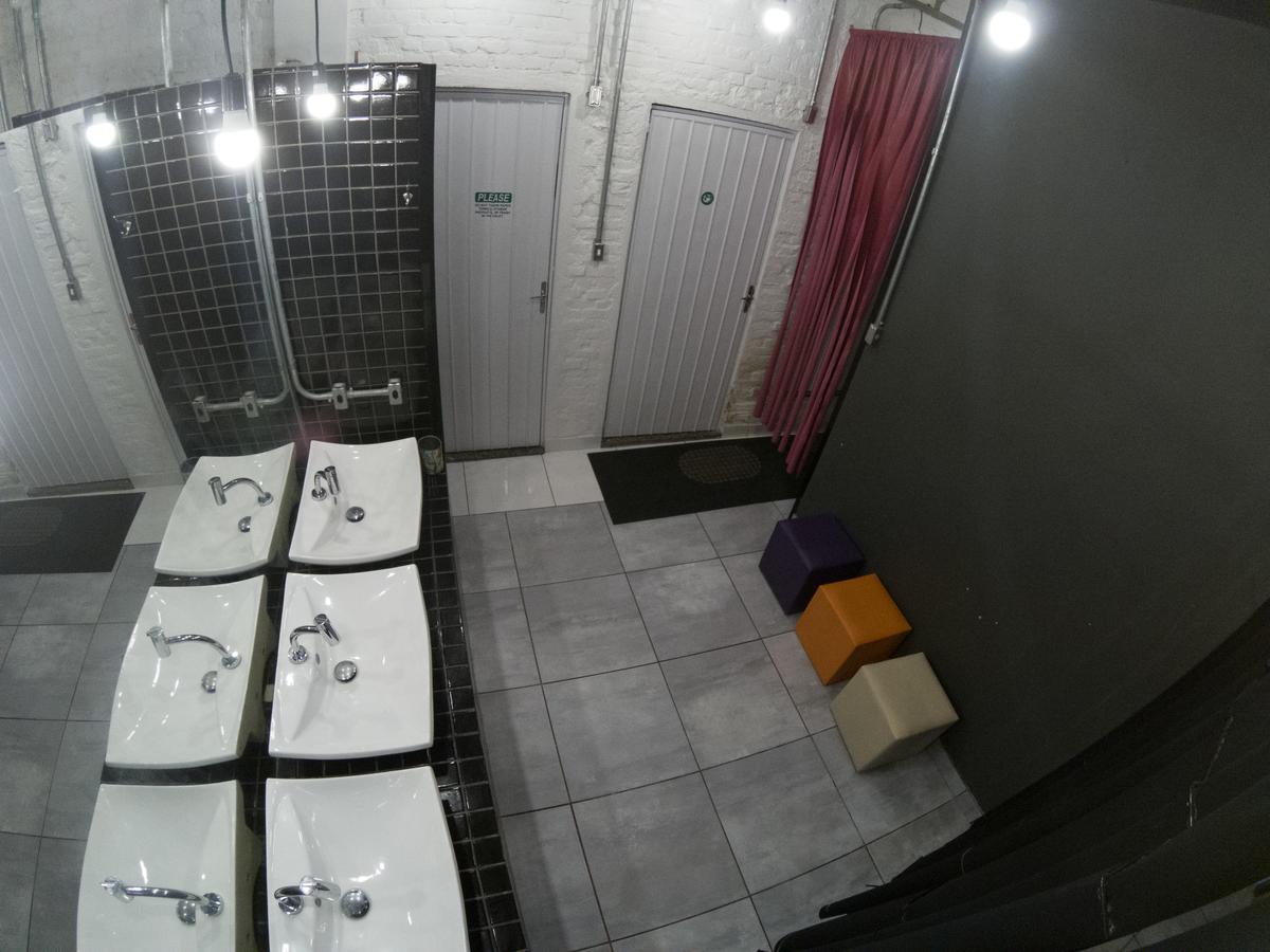 Eco Box Hostel Florianópolis Buitenkant foto